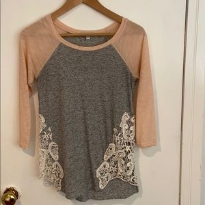 Moa Moa 3/4 sleeve shirt with lace detail